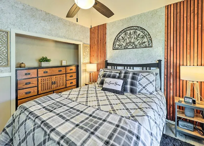 Holiday home Hot Tub & Deck: Pet-friendly In *