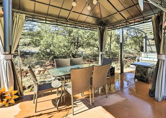 Holiday home Hot Tub & Deck: Pet-friendly In
